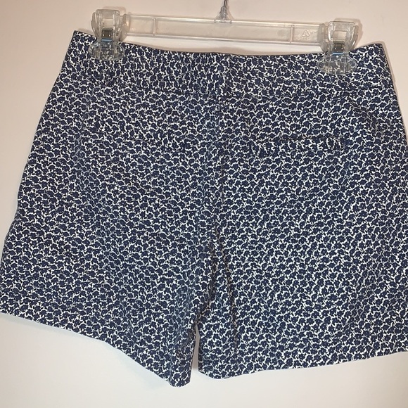 Loft Floral Shorts - Picture 4 of 4